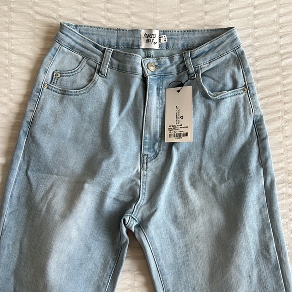 Princess Polly Better With You Jeans Light Wash Denim - Picture 6 of 7